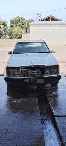 Mercedes E 250 1993, 553,851 km - 2.5 l - İmişli
