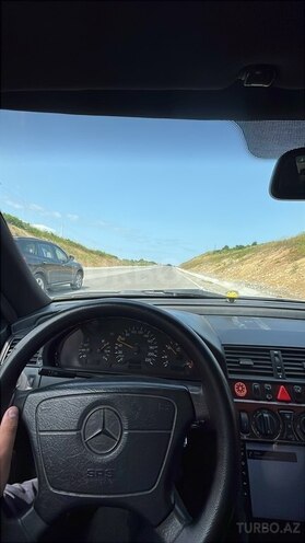 Mercedes C 220 d 2000, 568,000 km - 2.2 l - Bakı