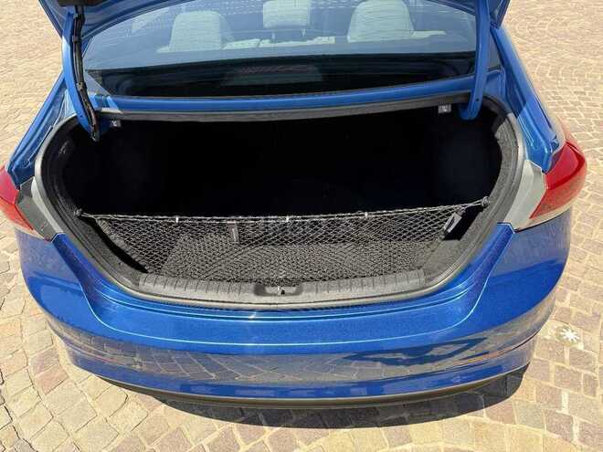 Hyundai Elantra 2018, 70,400 km - 1.4 л - Şəmkir