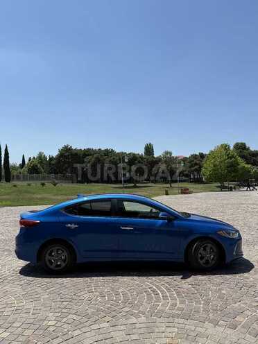 Hyundai Elantra 2018, 70,400 km - 1.4 л - Şəmkir