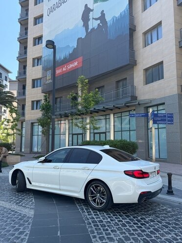 BMW 530-5