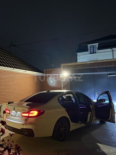 BMW 530-21