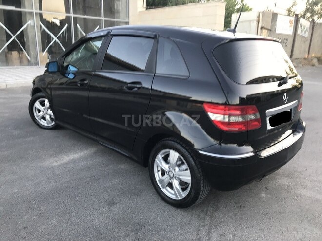 Mercedes B 180 2010, 167,000 km - 1.7 l - Sumqayıt
