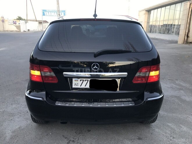 Mercedes B 180 2010, 167,000 km - 1.7 l - Sumqayıt