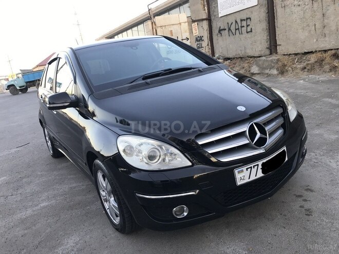Mercedes B 180 2010, 167,000 km - 1.7 l - Sumqayıt