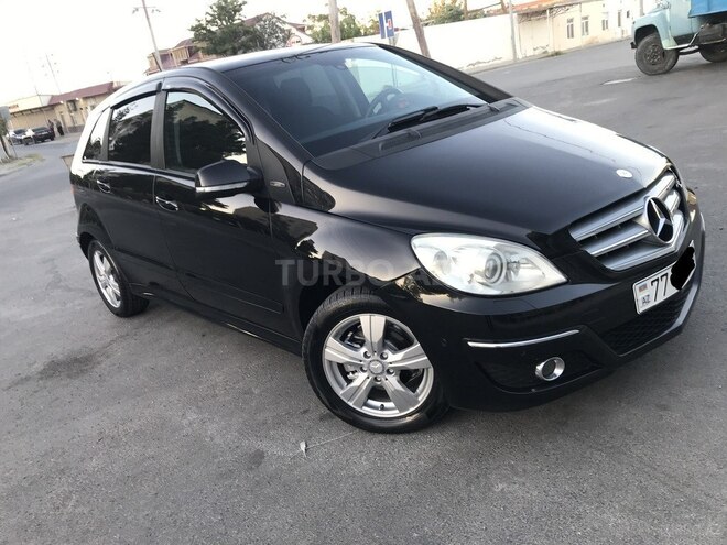 Mercedes B 180 2010, 167,000 km - 1.7 l - Sumqayıt