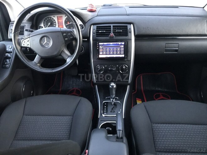 Mercedes B 180 2010, 167,000 km - 1.7 l - Sumqayıt
