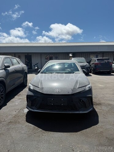 Toyota Camry-1