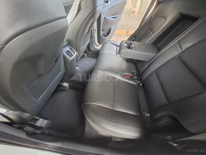 Hyundai Tucson-16