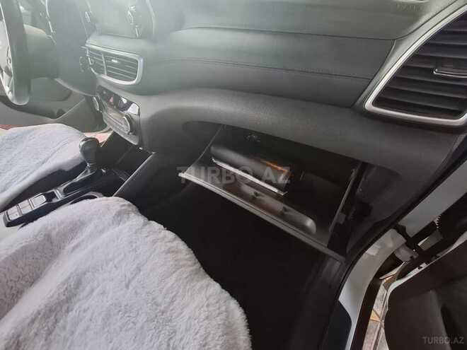 Hyundai Tucson-14