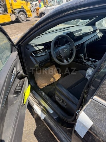 Toyota Camry-5