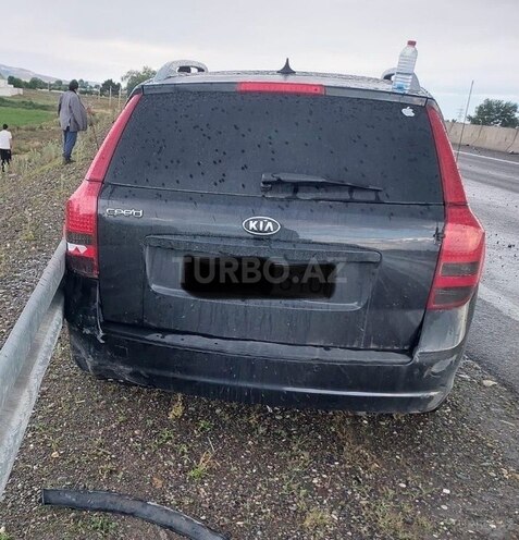 Kia Ceed 2010, 250,000 km - 1.6 л - Bakı