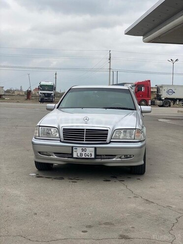 Mercedes C 240 2000, 281,000 km - 2.4 л - Xırdalan