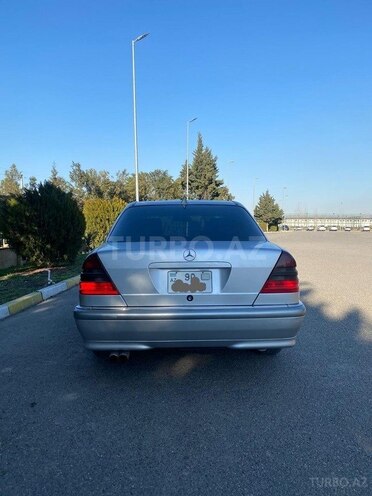 Mercedes C 240 2000, 281,000 km - 2.4 л - Xırdalan