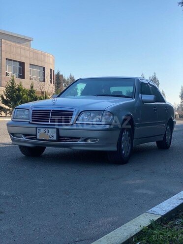 Mercedes C 240 2000, 281,000 km - 2.4 л - Xırdalan