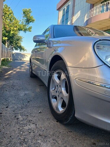 Mercedes E 280 2003, 254,667 km - 3.0 l - Biləsuvar