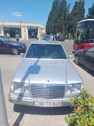 Mercedes E 300 1993, 150,000 km - 3.0 l - Bakı
