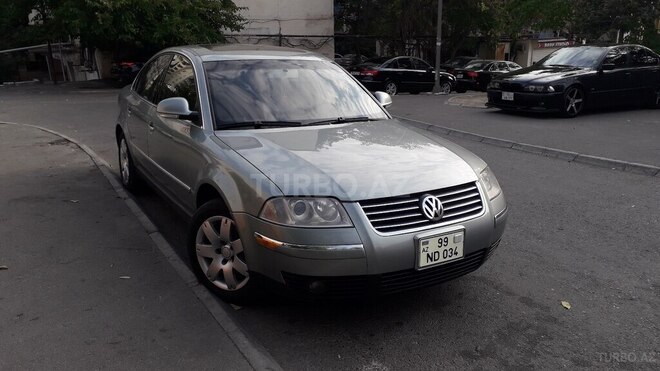 Volkswagen Passat 2004, 24,900 km - 1.8 l - Bakı