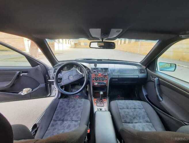 Mercedes C 220 d 2000, 356,982 km - 2.2 л - Gəncə