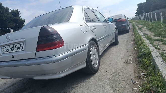 Mercedes C 220 d 2000, 356,982 km - 2.2 л - Gəncə