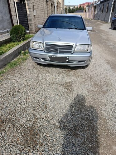 Mercedes C 220 d 2000, 356,982 km - 2.2 л - Gəncə