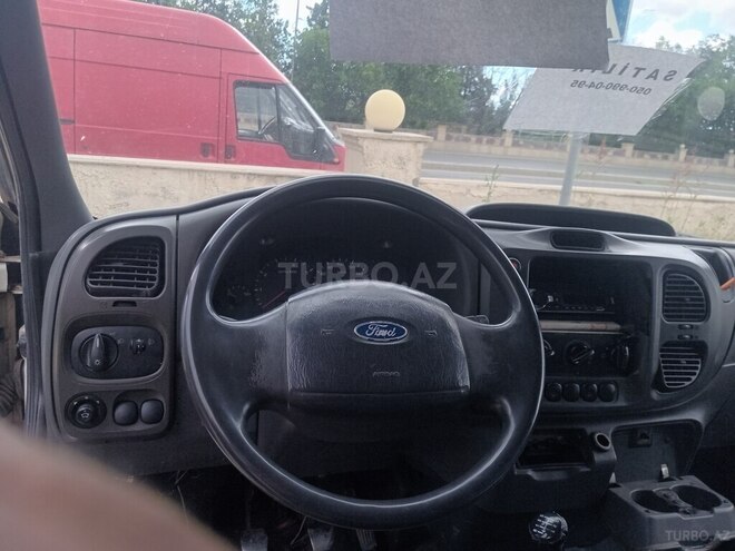 Ford Transit 2005, 240,000 km - 2.0 л - Quba