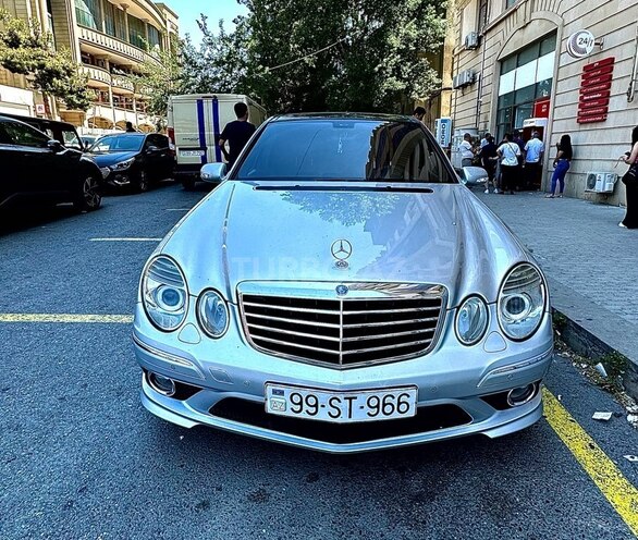 Mercedes E 270 2003, 450,000 km - 2.7 l - Bakı