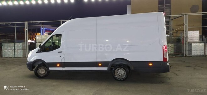 Ford Transit-3