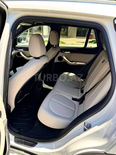 BMW X1 2019, 31,000 km - 2.0 l - Bakı
