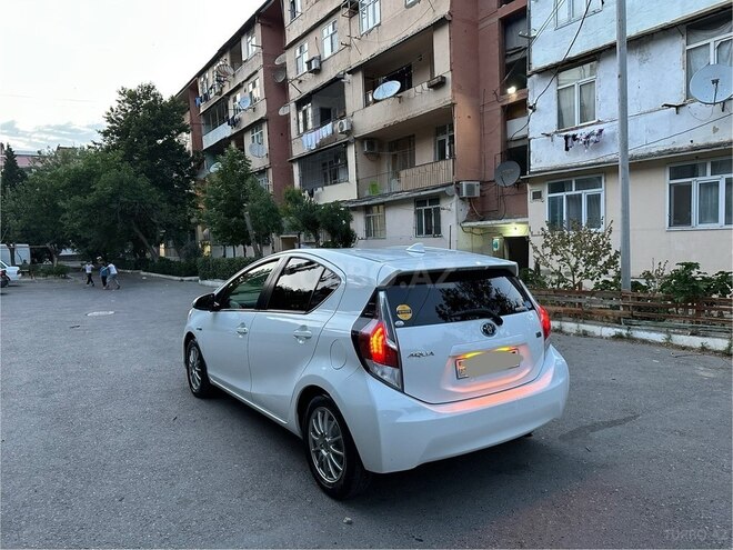 Toyota Aqua 2016, 17,000 km - 1.5 l - Bakı