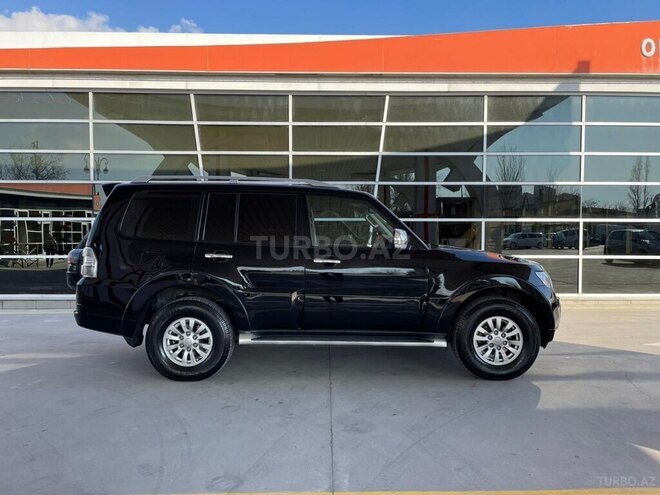 Mitsubishi Pajero 2011, 155,000 km - 3.5 l - Bakı