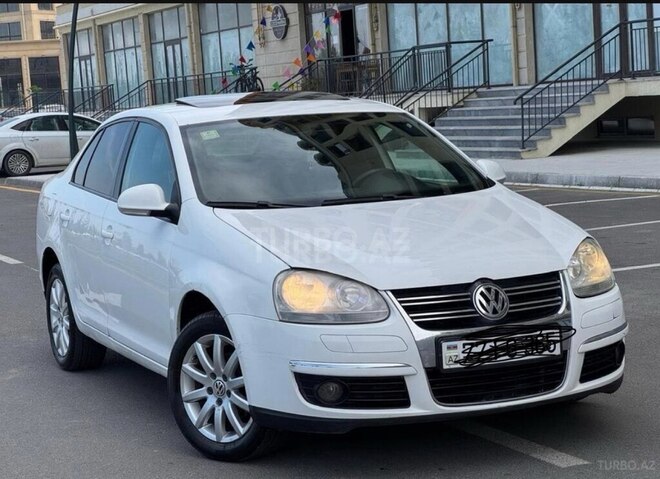Volkswagen Jetta 2010, 434,343 km - 1.6 л - Qusar