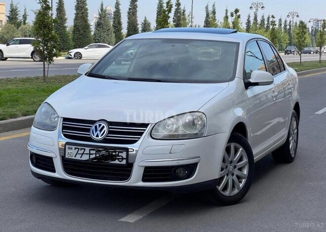 Volkswagen Jetta 2010, 434,343 km - 1.6 л - Qusar