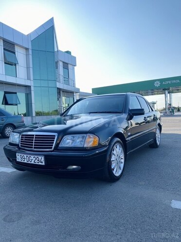 Mercedes C 200 1998, 260,000 km - 2.0 l - Beyləqan