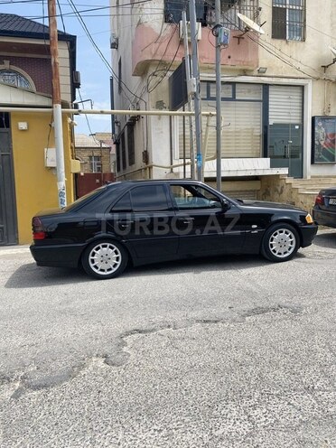 Mercedes C 200 1998, 260,000 km - 2.0 l - Beyləqan