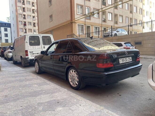 Mercedes C 200 1998, 260,000 km - 2.0 l - Beyləqan