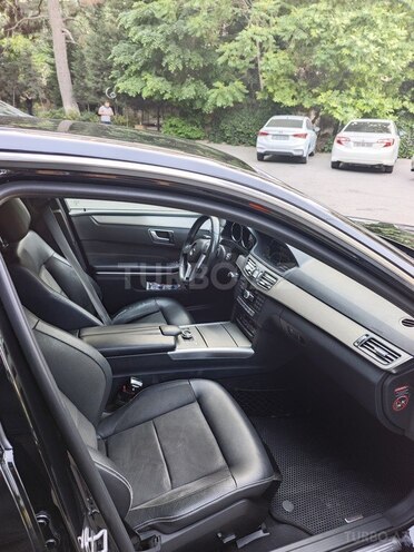 Mercedes E 220 2015, 270,000 km - 2.1 l - Bakı