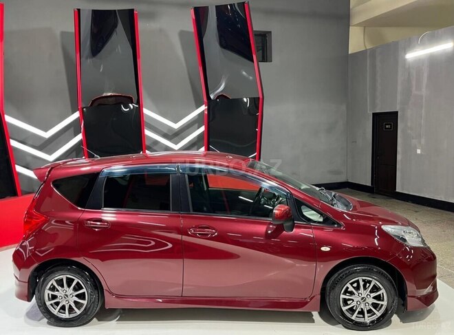 Nissan Note-8