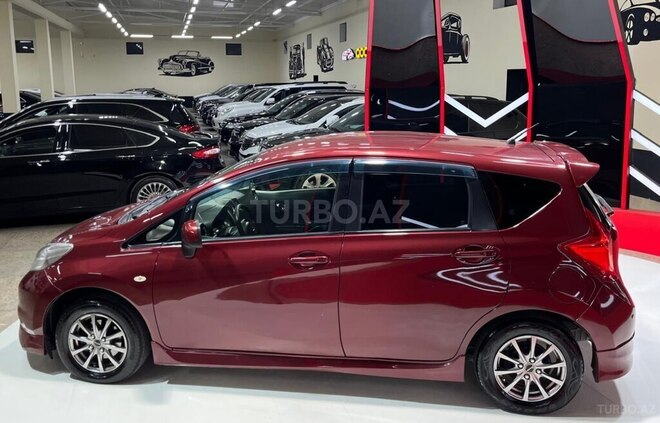 Nissan Note-7