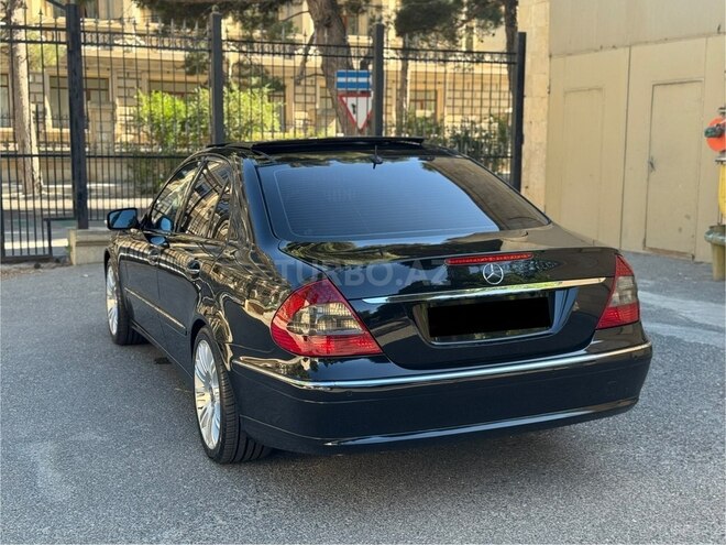 Mercedes E 220 d-7