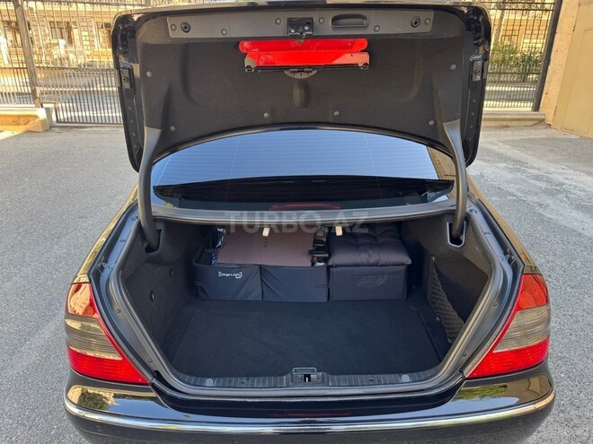 Mercedes E 220 d-9
