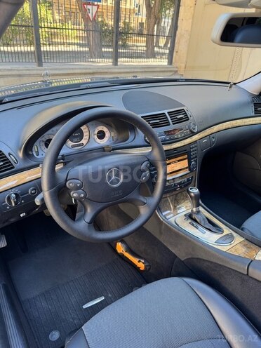 Mercedes E 220 d-12