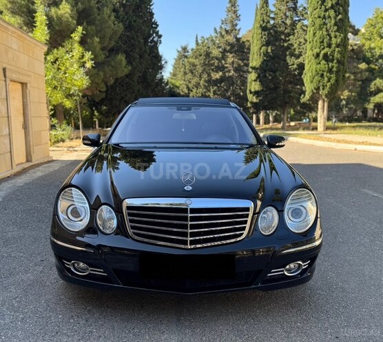Mercedes E 220 d-1