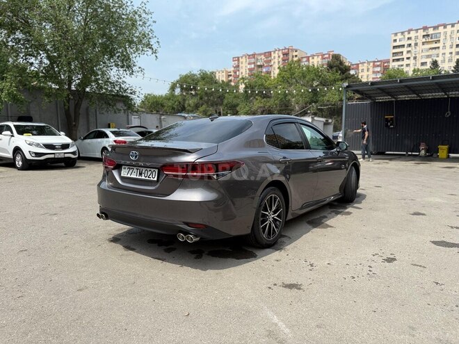 Toyota Camry-2