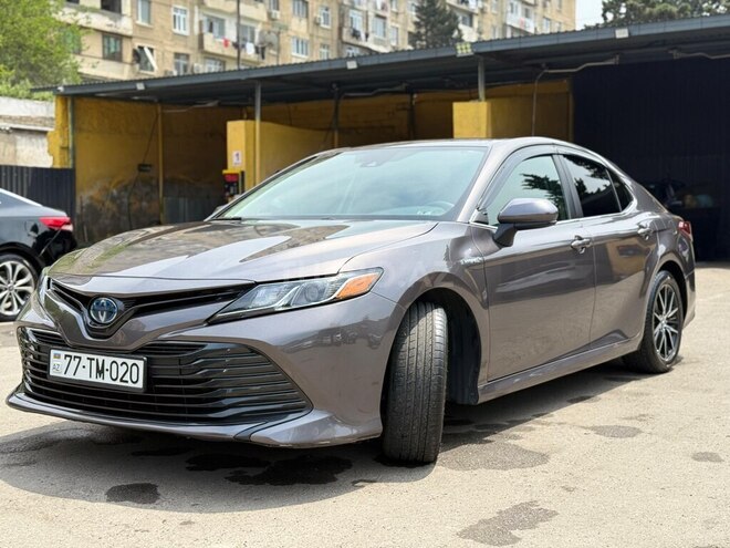 Toyota Camry-1