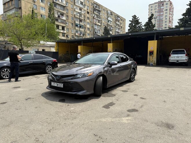 Toyota Camry-5