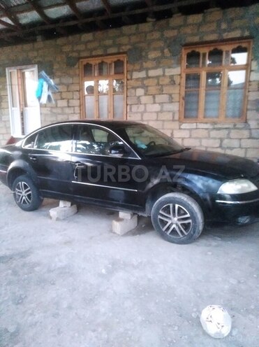 Volkswagen Passat 2004, 327,161 km - 2.8 л - Şəki