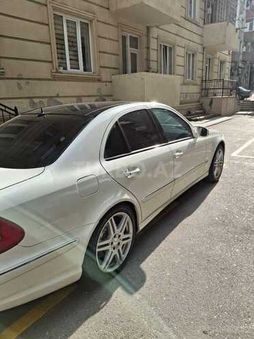 Mercedes E 280-4