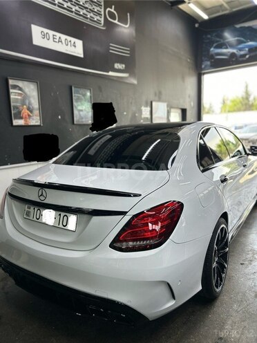 Mercedes C 300-11