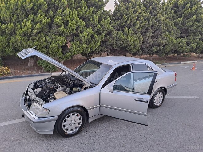 Mercedes C 220 1993, 371,000 km - 2.2 l - Sumqayıt